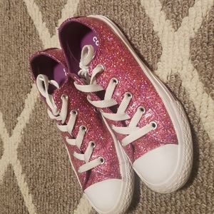 Pink girl converse